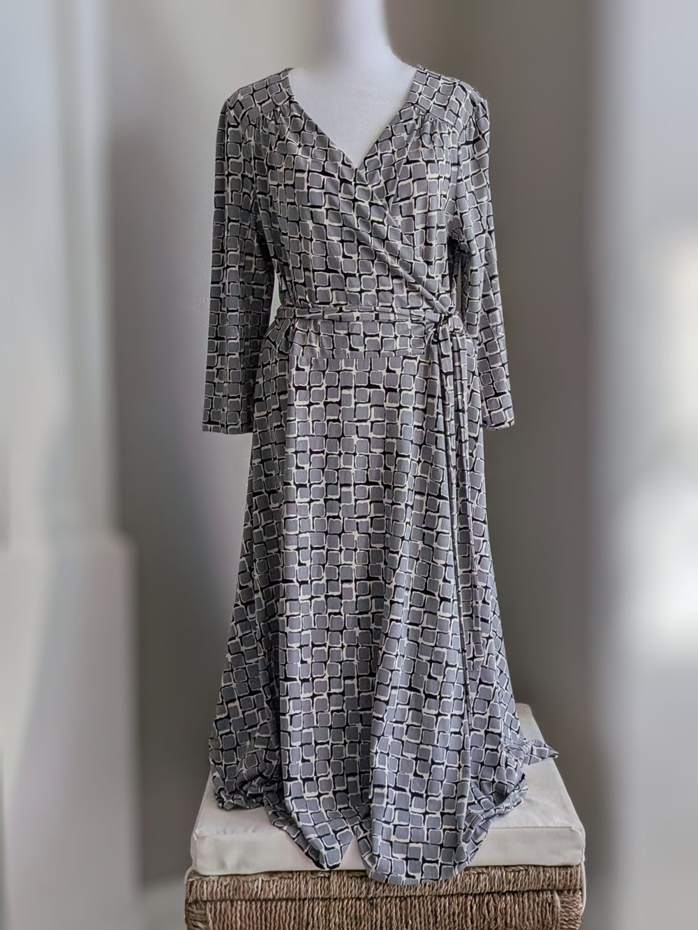 Apt. 9 Grey & Black Geometric Faux Wrap Midi Dress XL